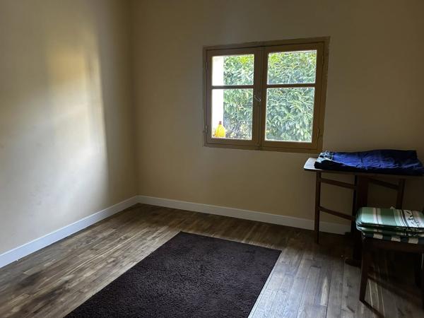 Maison de village de 3 chambres et petit jardin