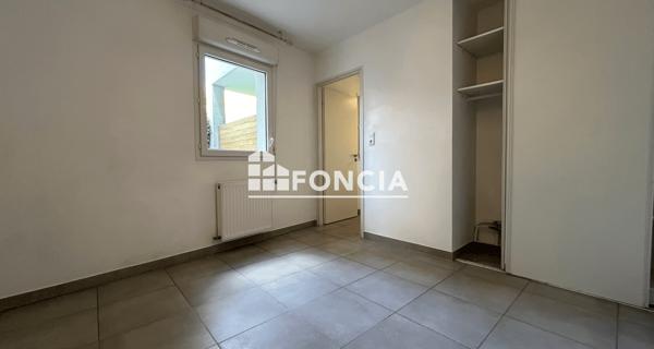Location Appartement 2 pièces 39.1 m² - Croix Ste 13500