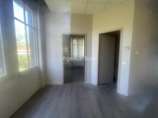 Local commercial - Oloron-sainte-marie - Réf.:205447 OLORON - A VENDRE LOCAL COMMERCIAL -