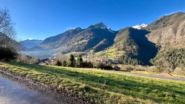 A vendre : Terrain d’Exception de 1530 m² – Vue Panoramique – Petit-Bornand-les-Glières (74)