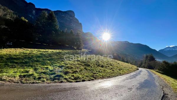 A vendre : Terrain d’Exception de 1530 m² – Vue Panoramique – Petit-Bornand-les-Glières (74)