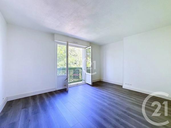 Appartement F3 à vendre  3 pièces - 58,51 m 2   BELFORT  - 90
