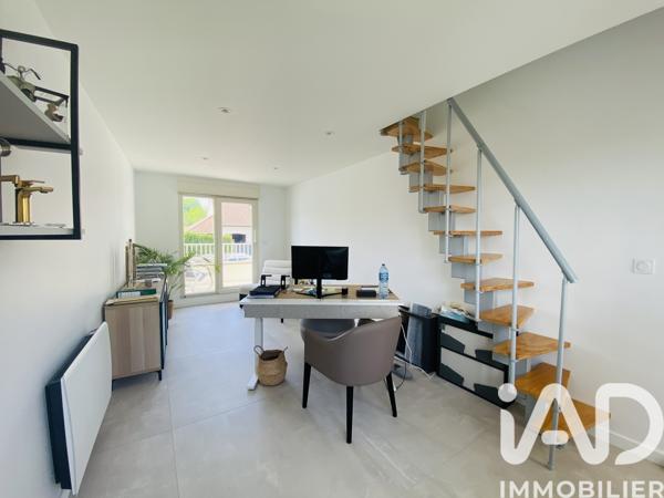 Maison à vendre 5 pièces 155 m² Saint-Fargeau-Ponthierry