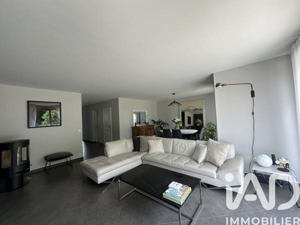 Maison à vendre 5 pièces 155 m² Saint-Fargeau-Ponthierry