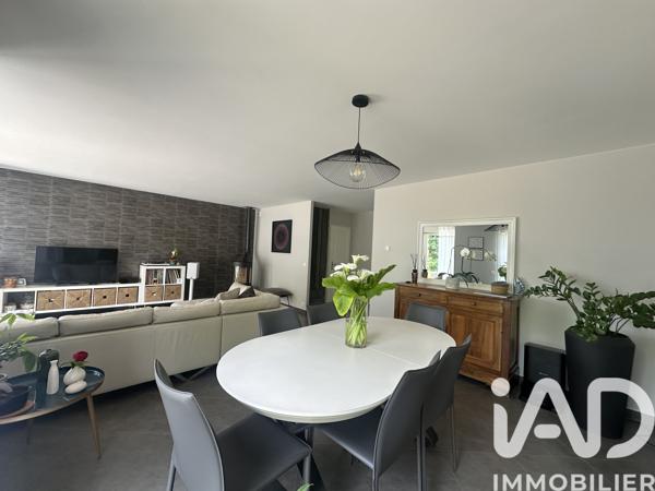 Maison à vendre 5 pièces 155 m² Saint-Fargeau-Ponthierry