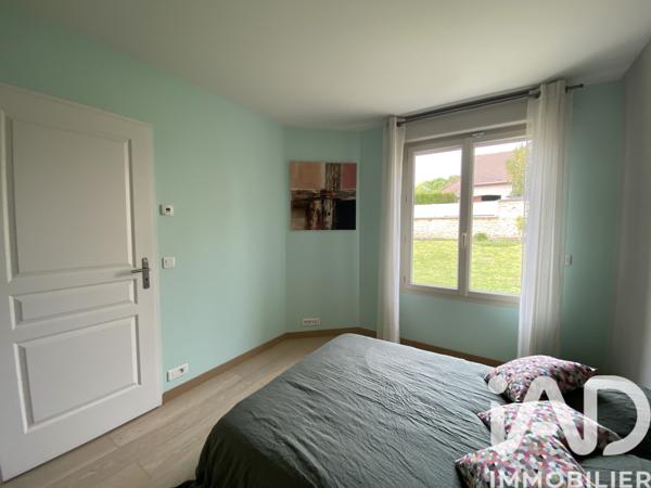 Maison à vendre 5 pièces 155 m² Saint-Fargeau-Ponthierry