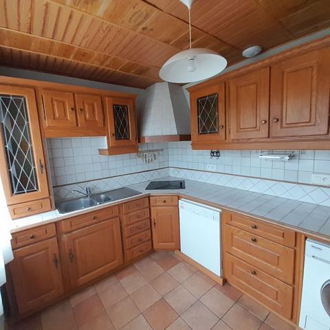 Maison Nouan Le Fuzelier dans quartier calme.