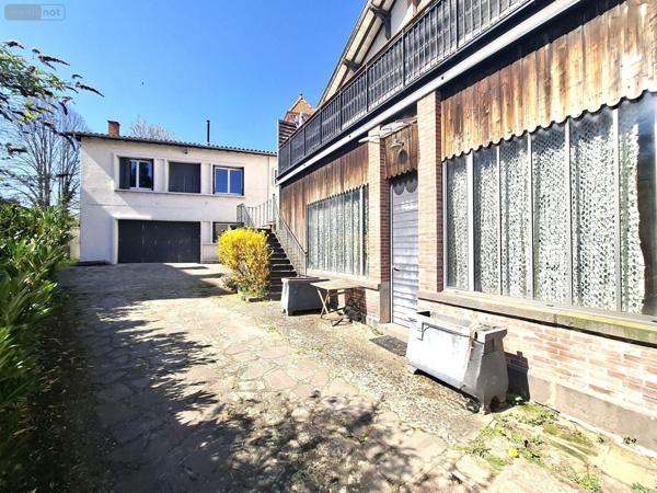 Maison à vendre à Sauxillanges dans le Puy-de-Dôme (63490), ref : 2024-29-2024336