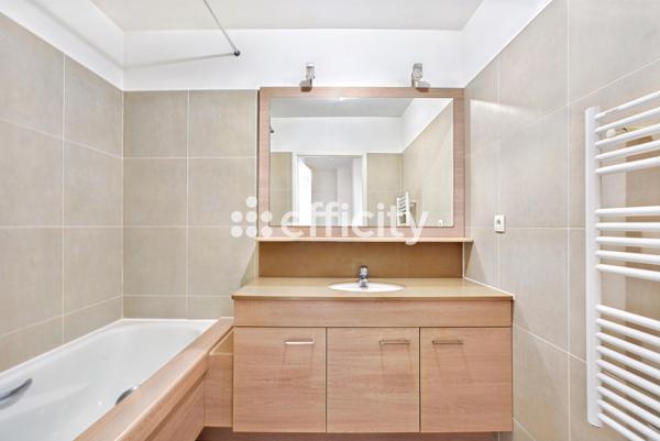 Appartement
         3 pièces
        - 61 m² Exclusivité 399 000 € *