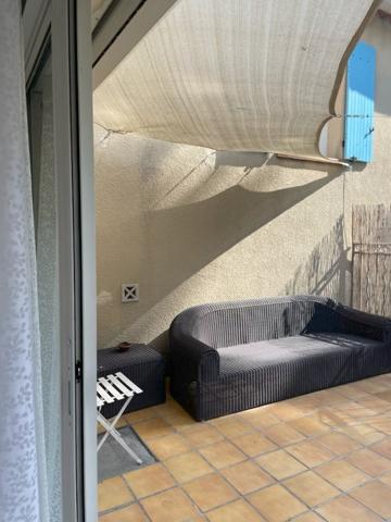 Ensuès-la-Redonne (13820) Ensues la Redonne " Centre ville duplex type 2 meublé "