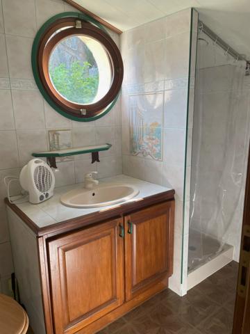 Ensuès-la-Redonne (13820) Ensues la Redonne " Centre ville duplex type 2 meublé "