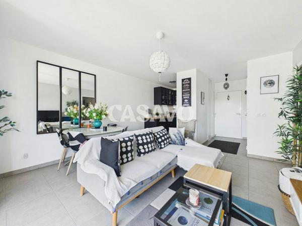 Vente Appartement 3 pièces de 57m² - 69800 Saint-Priest