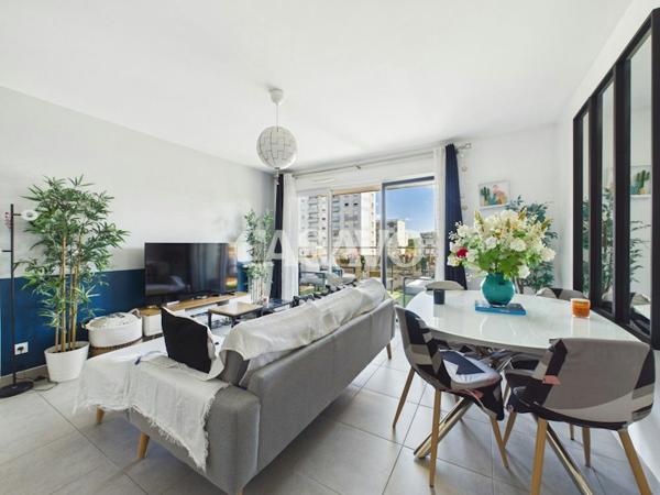 Vente Appartement 3 pièces de 57m² - 69800 Saint-Priest