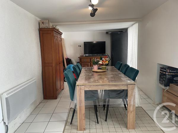 Appartement F2 à vendre  3 pièces - 96,60 m2 REBAIS - 77