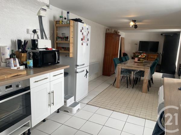 Appartement F2 à vendre  3 pièces - 96,60 m2 REBAIS - 77