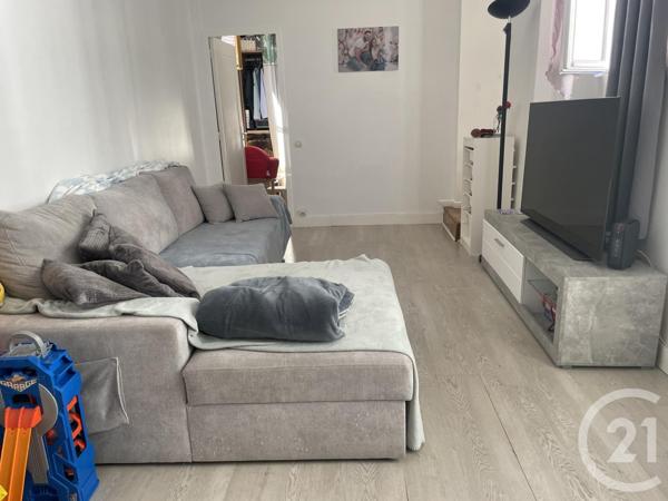 Appartement F2 à vendre  3 pièces - 96,60 m2 REBAIS - 77