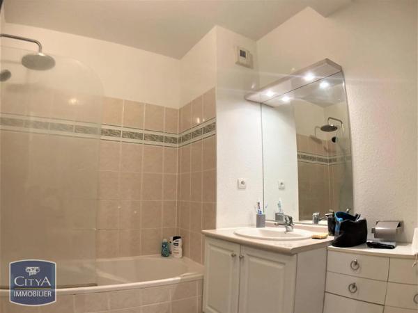 Appartement à louer 2 pièces 45.03m² Dieupentale (82170)