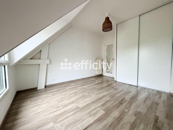 Maison
         7 pièces
        - 150 m² 398 500 € *