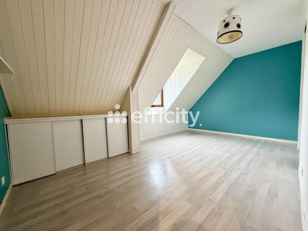 Maison
         7 pièces
        - 150 m² 398 500 € *
