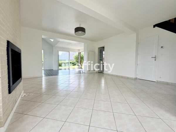 Maison
         7 pièces
        - 150 m² 398 500 € *