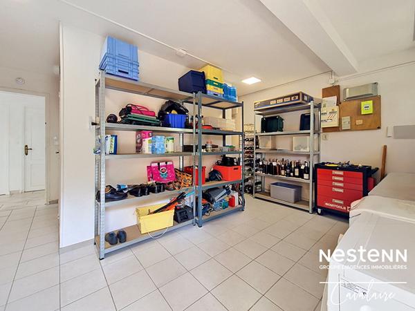 TOUT A PIED pour cette villa d'environ 161 m² sur 2 niveaux, 3 chambres, atelier et terrain piscinable d'environ 900 m²Maison Cavalaire Sur Mer