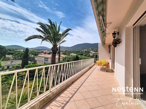 TOUT A PIED pour cette villa d'environ 161 m² sur 2 niveaux, 3 chambres, atelier et terrain piscinable d'environ 900 m²Maison Cavalaire Sur Mer