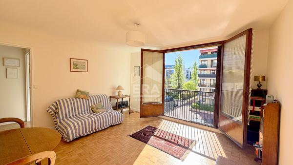 Studio / 2 Pieces lumineux et entièrement au calme