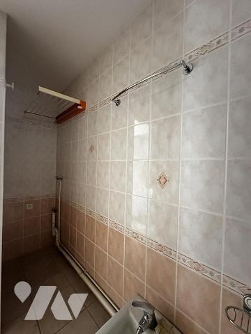 A VENDRE VANNES PROCHE GARE SPACIEUX T2 AVEC GARAGE