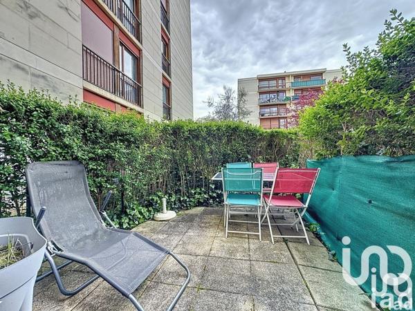 Appartement 4 pièces de 84 m² à Ris-Orangis (91130)