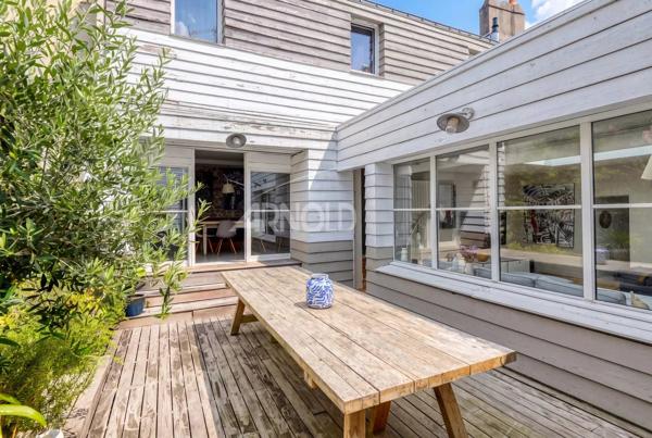 Maison 300 m²