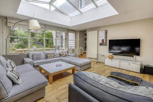 Maison 300 m²