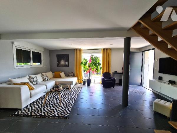 A vendre pavillon de 2011 actuellement loué