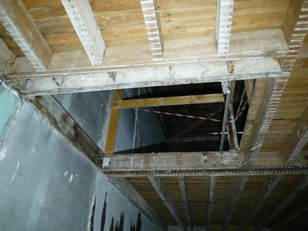 ⚜ COGNAC Rue Piétonne, A vendre IMMEUBLE à RENOVER avec Local Commercial et Logements ⚜