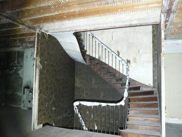 ⚜ COGNAC Rue Piétonne, A vendre IMMEUBLE à RENOVER avec Local Commercial et Logements ⚜