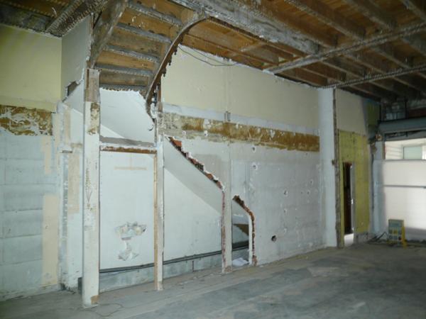 ⚜ COGNAC Rue Piétonne, A vendre IMMEUBLE à RENOVER avec Local Commercial et Logements ⚜