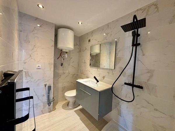 Appartement rénové en plein coeur de Nevers 2 pièces 36.19 m2