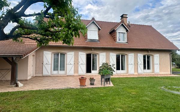 Maison à vendre    6 pièces •  Lons