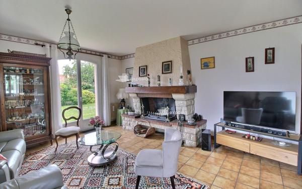 Maison à vendre    6 pièces •  Lons