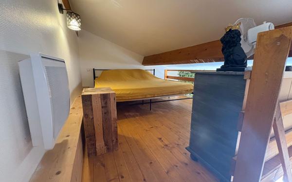 Maison à vendre    2 pièces •  Saintes