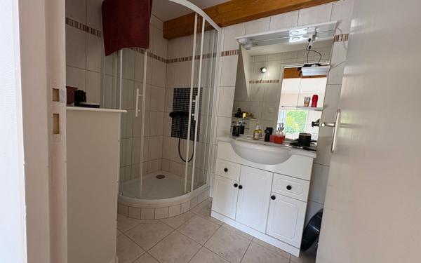 Maison à vendre    2 pièces •  Saintes