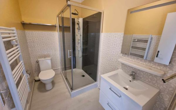 Appartement à vendre    2 pièces •  Avignon