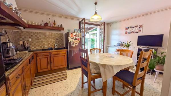 SECTEUR RECHERCHE ET PROCHE COMMERCES