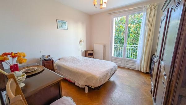 SECTEUR RECHERCHE ET PROCHE COMMERCES