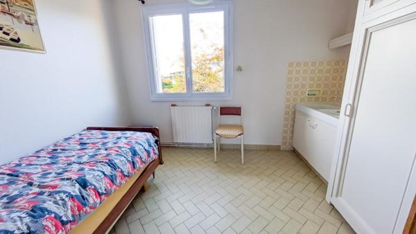 SECTEUR RECHERCHE ET PROCHE COMMERCES