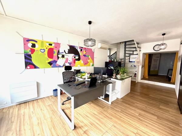 Tain-l'Hermitage (26600) Immeuble locatif, 163 m², local commercial avec cave et T3 duplex - Centre-ville de Tain-l'Hermitage