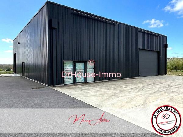 Bureau à vendre 3 pièces de 542 m²