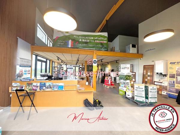 Bureau à vendre 3 pièces de 542 m²