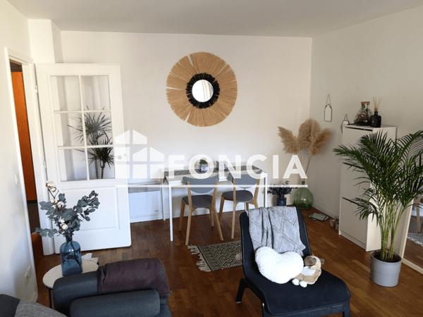Location Appartement 2 pièces 50 m² - 9 RUE DE ROUBAIX Lille 59800