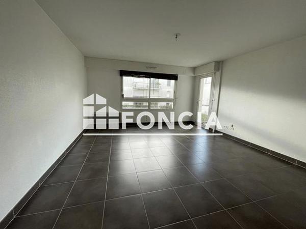 Location Appartement 2 pièces 46.95 m² - 2-4-6-8-9 ESPACE NAYEL Lorient 56100