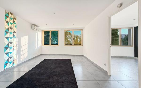 Appartement à vendre    2 pièces • 53,14 m2 Nice